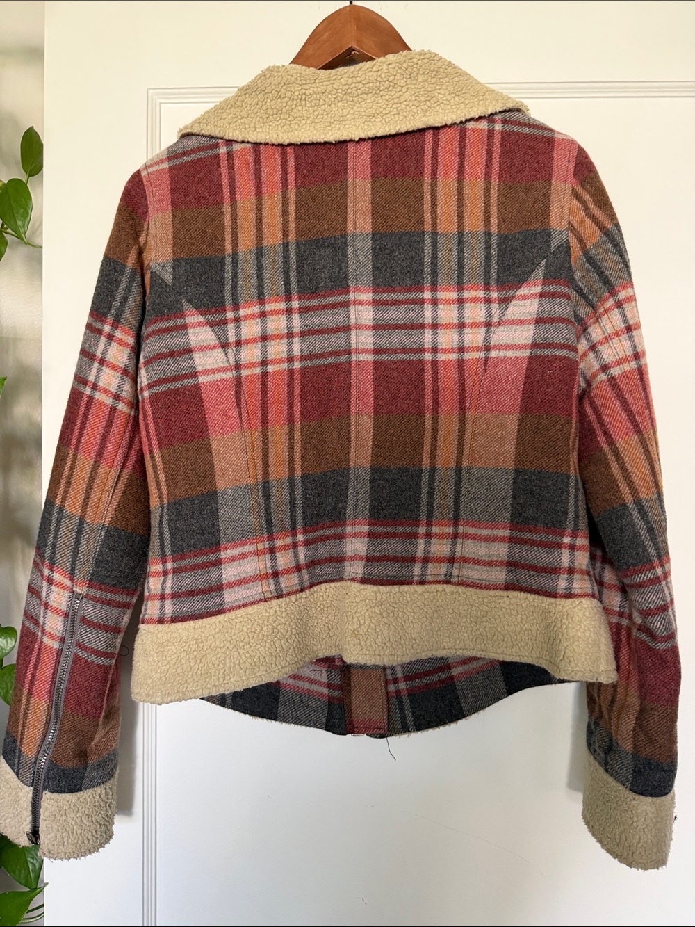 Free People plaid Sherpa moto jacket size M - Picture 5 of 5